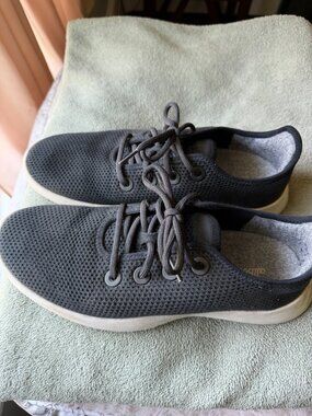 allbirds mens black tree runner size 10 M